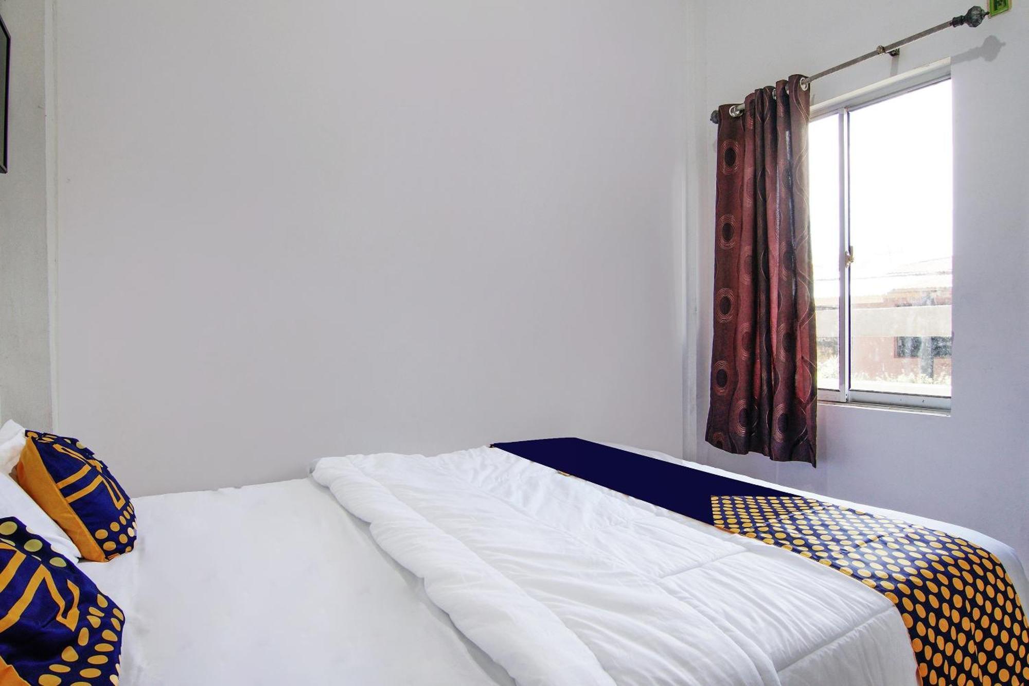 Spot On 91598 Oklahoma Syariah Hotel Pekanbaru
